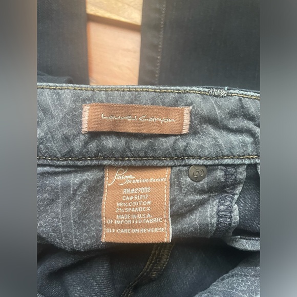 Paige Premium Denim “Laurel Canyon” Bootcut Low Rise Jeans - Picture 5 of 7